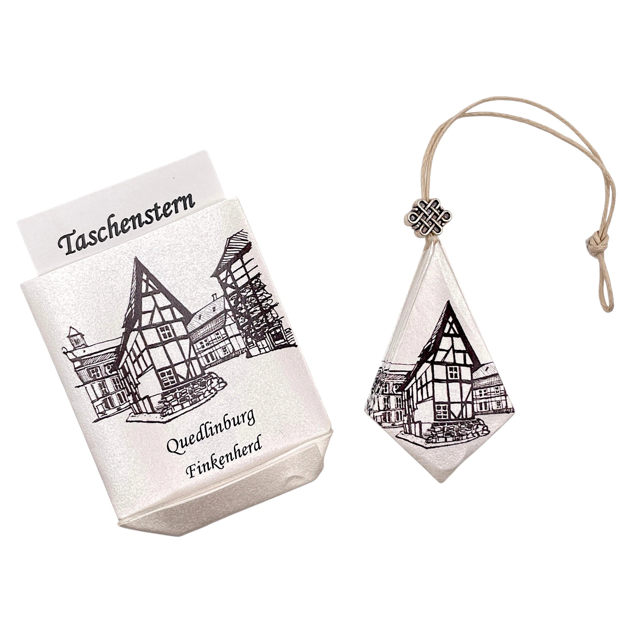 Handgefalteter Papierstern mit Motiv aus Quedlinburg – festliche Weihnachtsdekoration aus Papier.