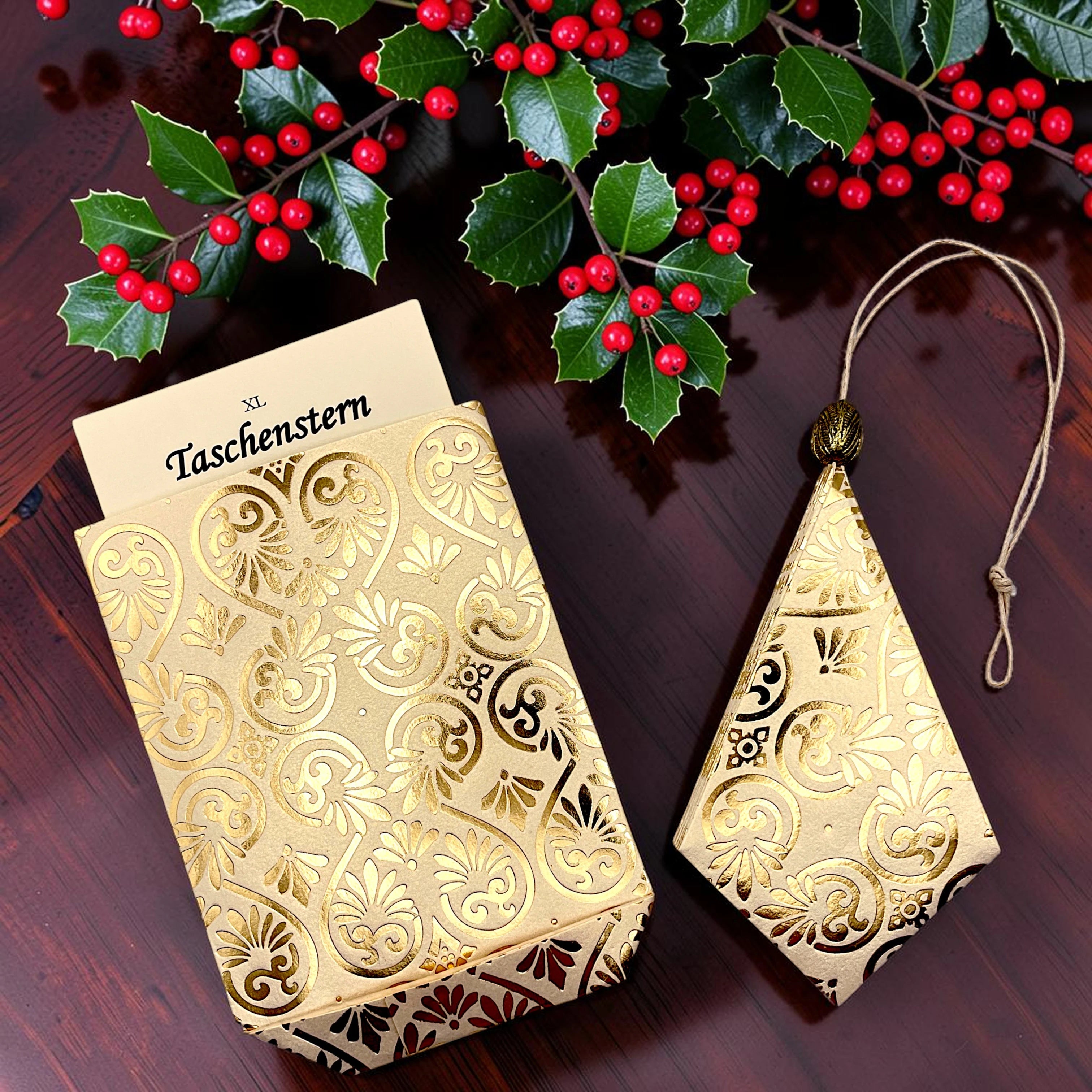 Taschenstern in gold als Papierstern und stern