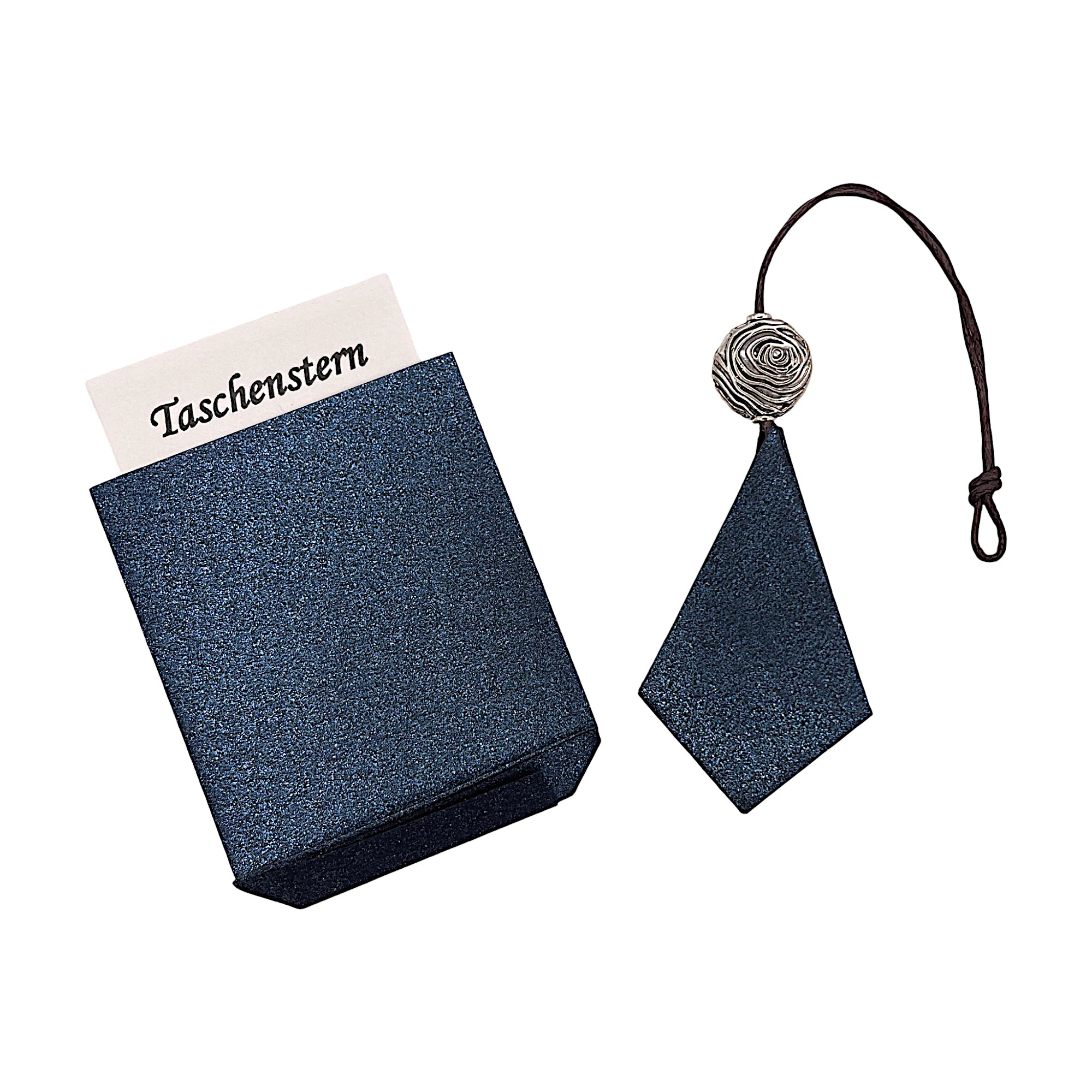 Zusammengelegter Papierstern in Dunkelblau mit edlem Schimmer, sicher im Etui verstaut