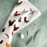 Bio-Geschirrtuch aus hochwertiger Bio-Baumwolle mit Hühnermotiv im dänischen Design für Küche und Landhausstil.
