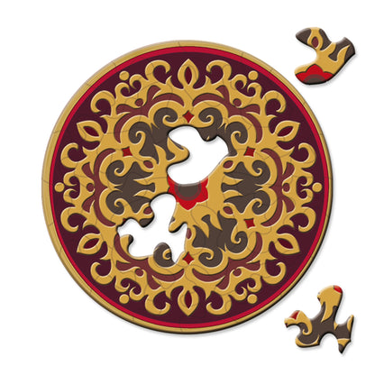 Gelegtes Curiosi Puzzle mit Rosenmotiv und außergewöhnlicher Puzzleteilform.