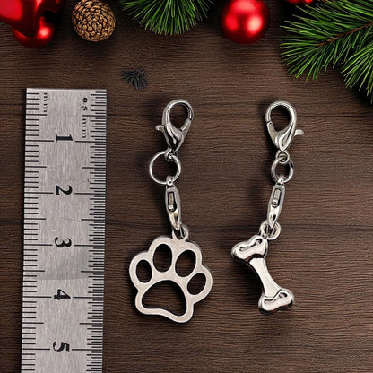 Zwei Metallanhänger für den Adventskalender Hunde