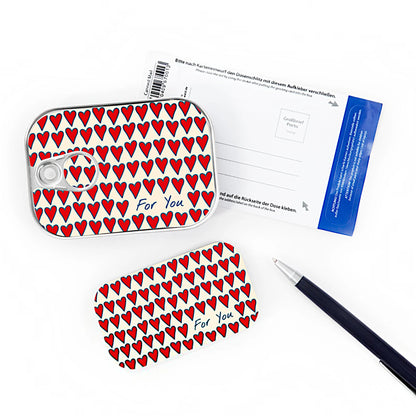 Dosenpost „For you“ mit Herzen und Karte – besondere Alternative zur klassischen Postkarte